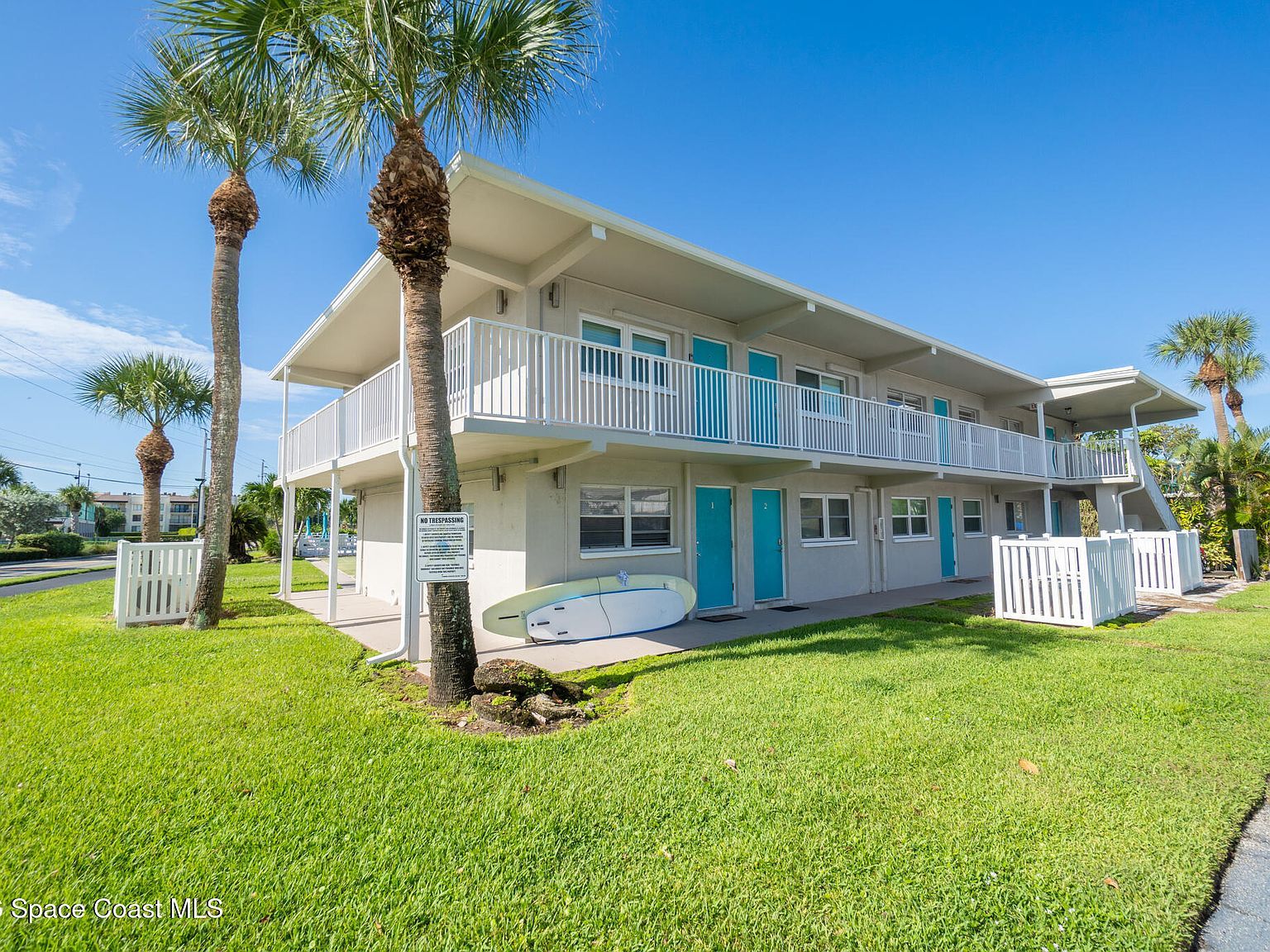 425 Tyler Ave APT 4B Cape Canaveral, FL 32920 - Thumbnail 2