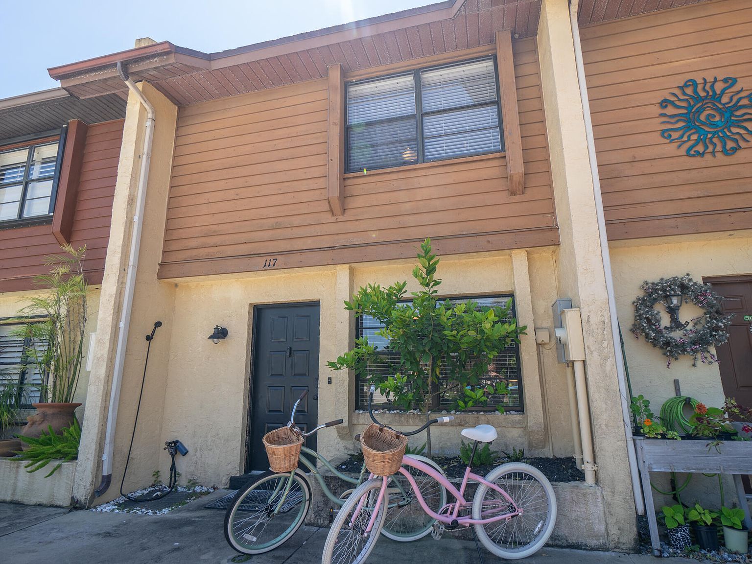 117 Harbor Dr Cape Canaveral, FL 32920 - Thumbnail 2