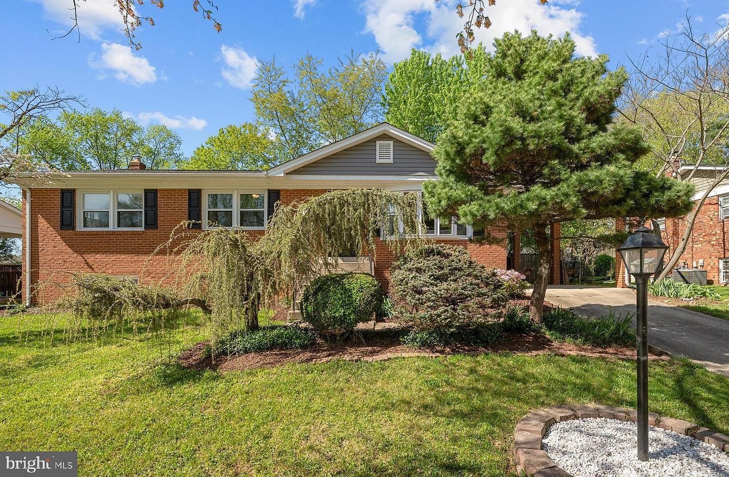 6818 Groveton Dr Clinton, MD 20735  | Single Family