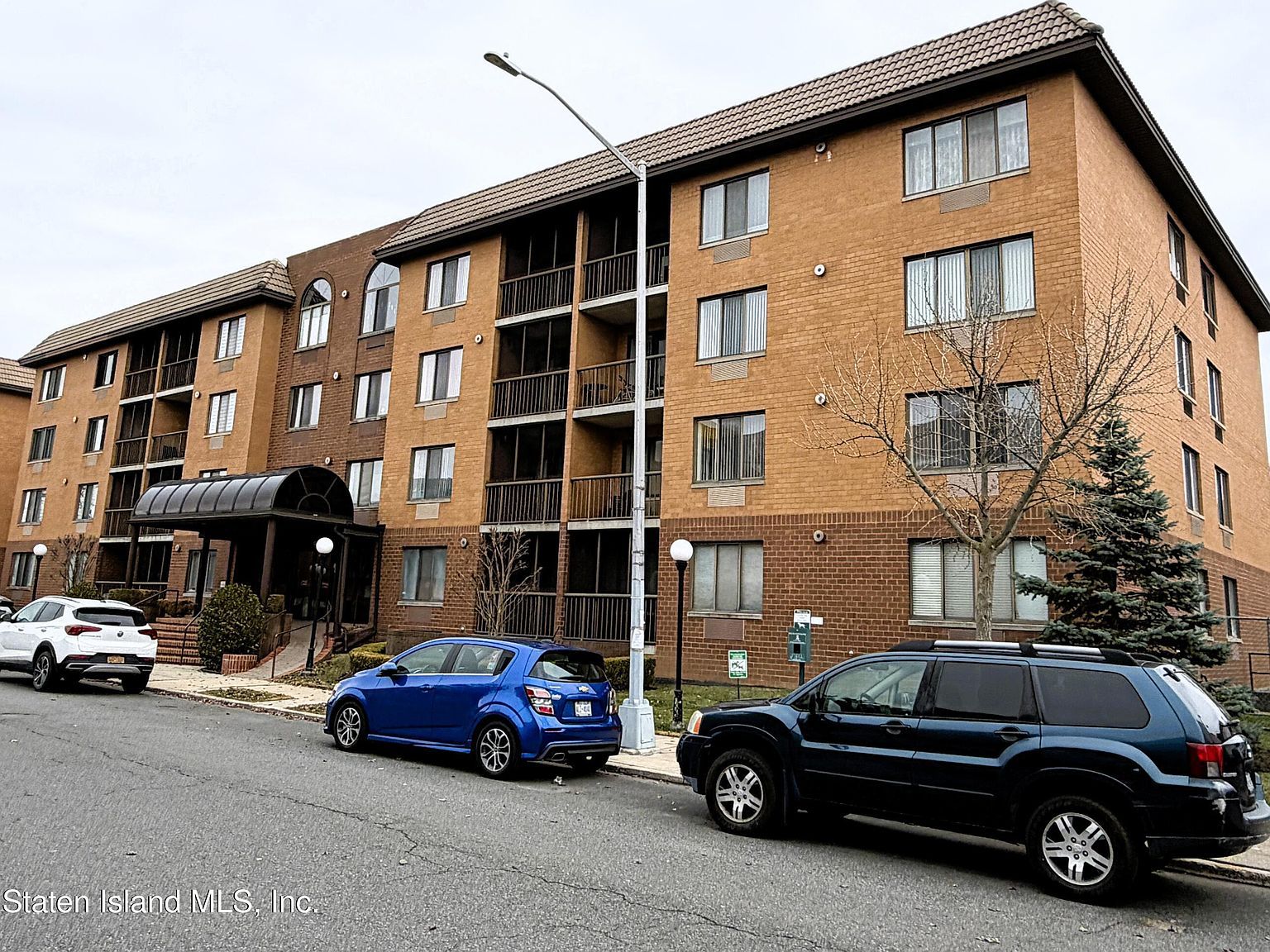 95 Essex Dr APT 3H Staten Island, NY 10314 - Thumbnail 2