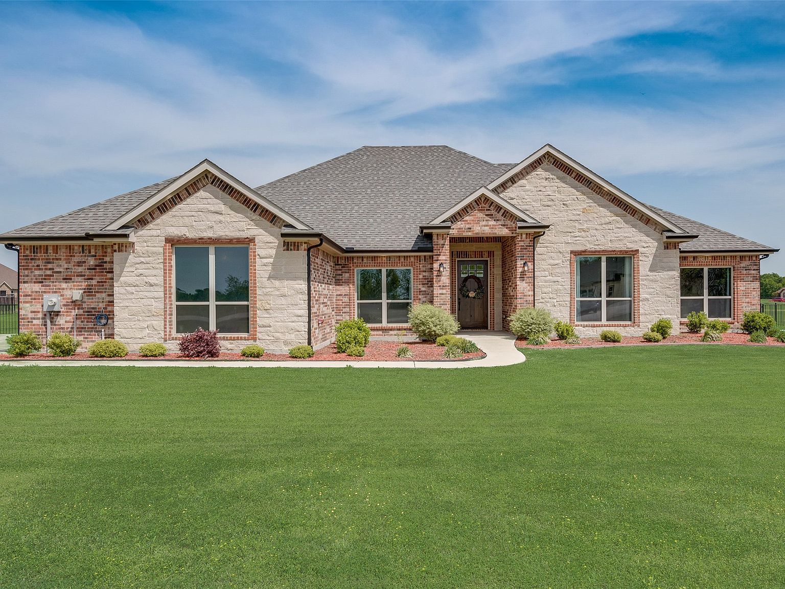 1044 Encino Ct Wills Point, TX 75169 - Thumbnail 2