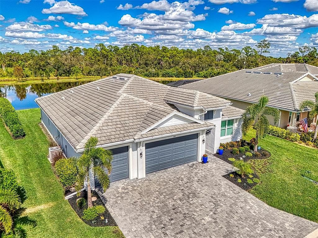 560 Mistiflower Cir Nokomis, FL 34275 - Thumbnail 2