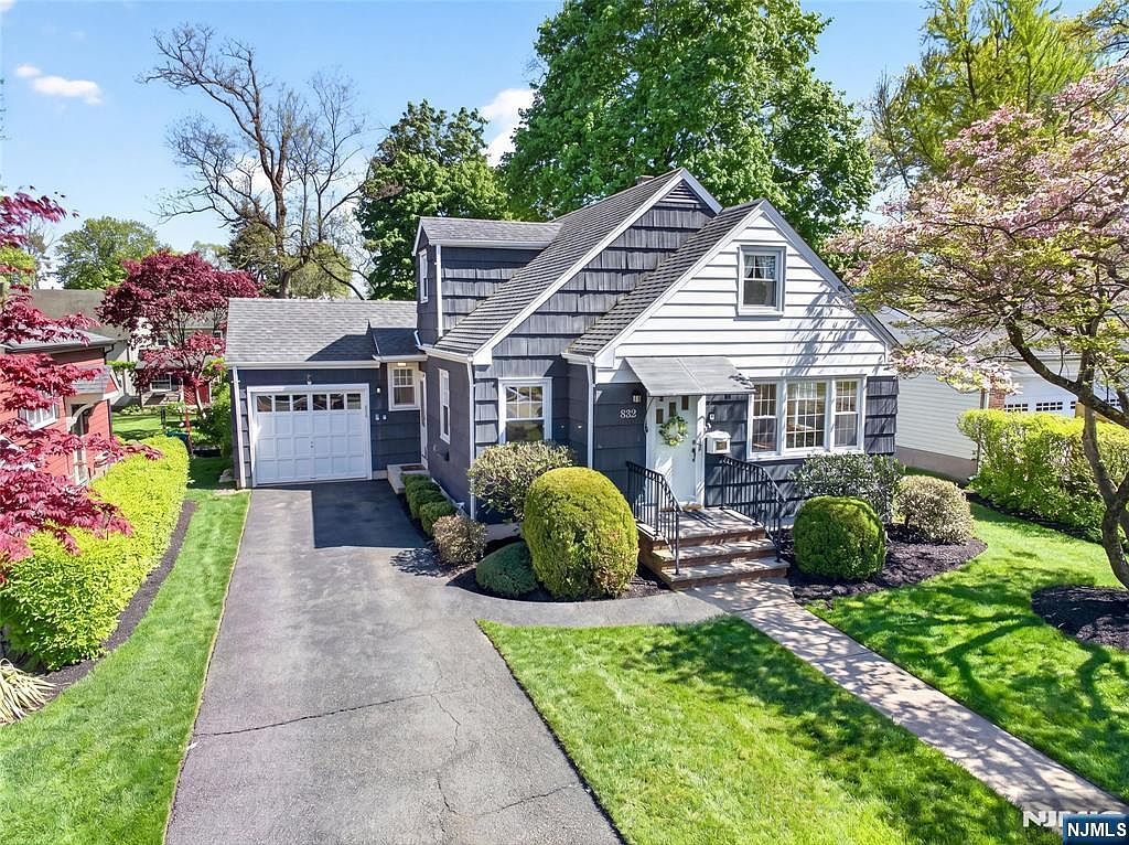 832 Summit Ave Hackensack, NJ 07601  | Single Family