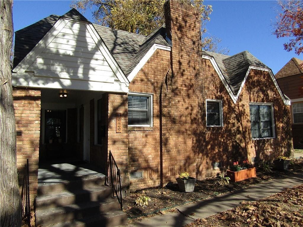 1929 NW 29th St Oklahoma City, OK 73106 - Thumbnail 2