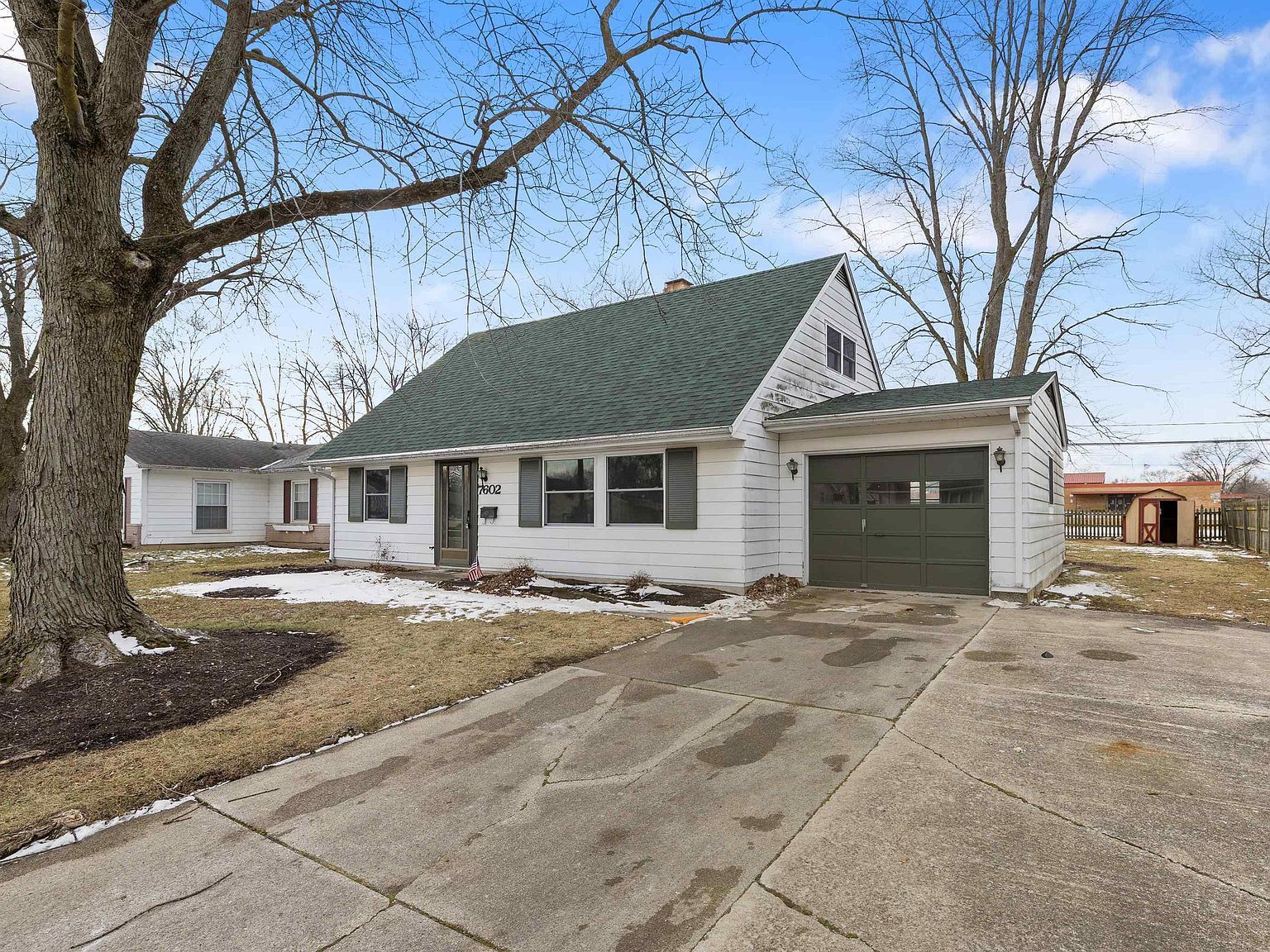 7602 Pinedale Dr Fort Wayne, IN 46819 - Thumbnail 2