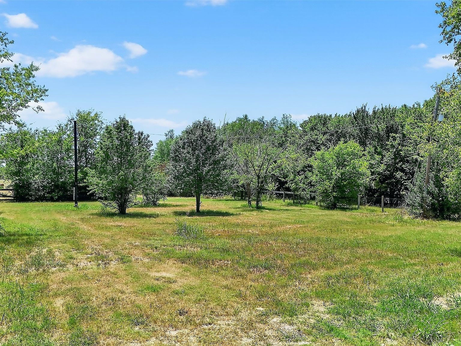 398 Phillips St Callisburg, TX 76240 - Thumbnail 2