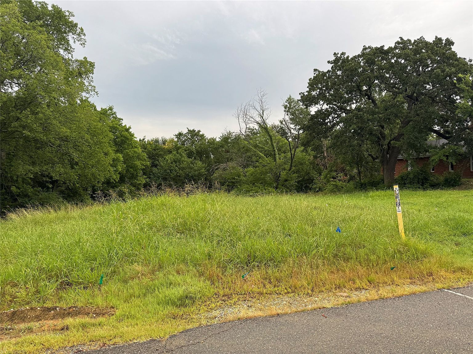 509 E Shepherd St Denison, TX 75021 - Thumbnail 2