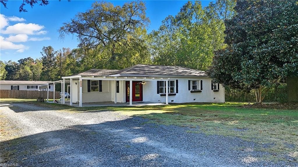 1040 Beckham Rd Salisbury, NC 28147 - Thumbnail 2