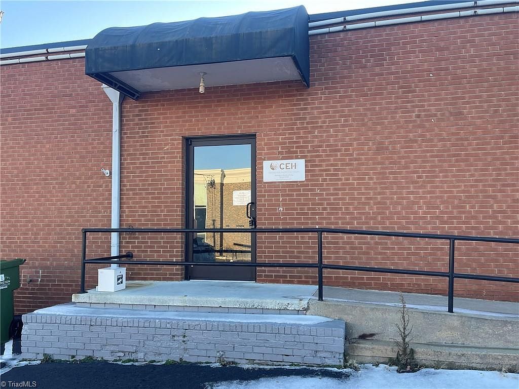 102C W 1st Ave Lexington, NC 27292  | Single Family