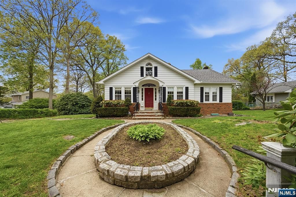 28 Sunset Rd Ringwood, NJ 07456  | Single Family