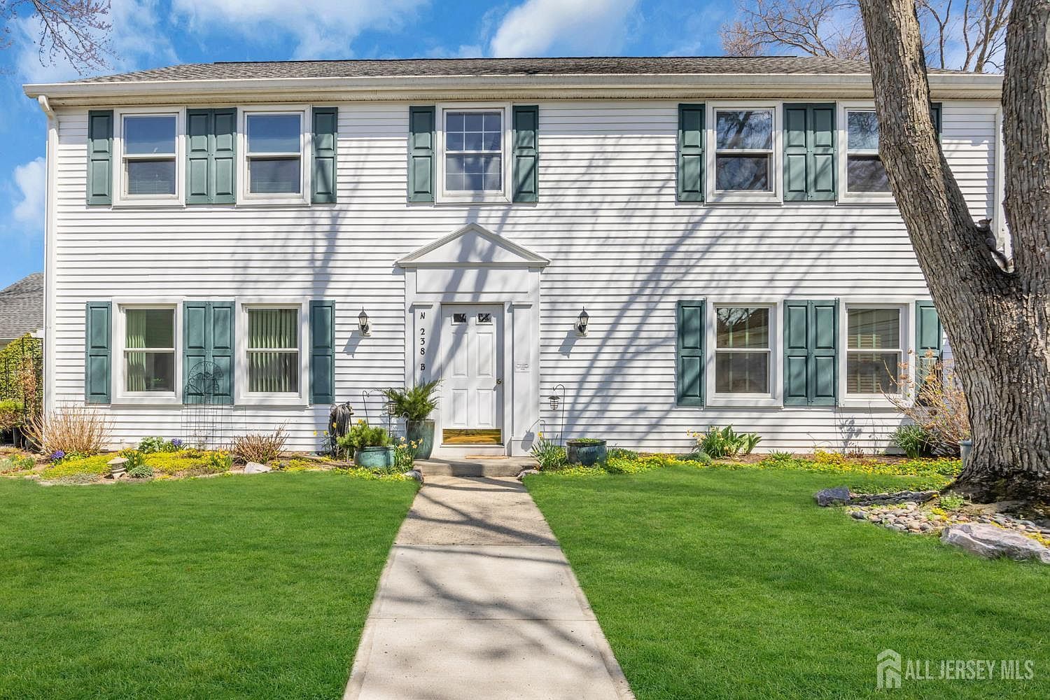 238 N Mystic Ln Monroe Township, NJ 08831  | Condominium