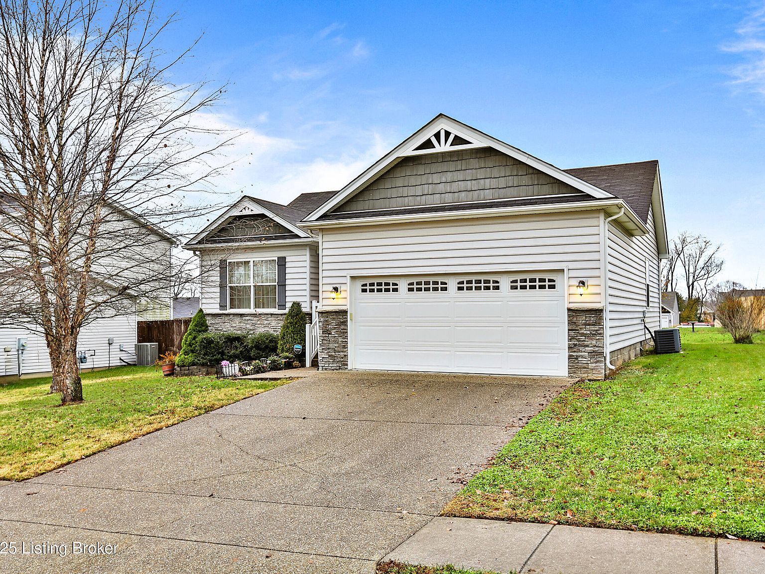 2140 Two Springs Dr Shelbyville, KY 40065 - Thumbnail 2