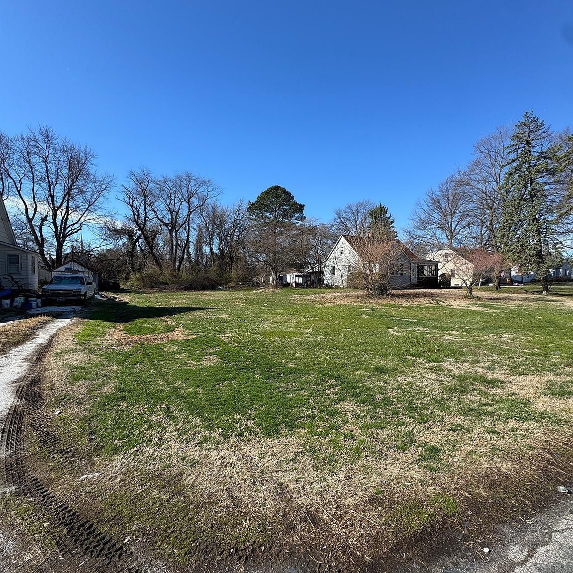 1614 Lynch Rd Dundalk, MD 21222 - Thumbnail 2