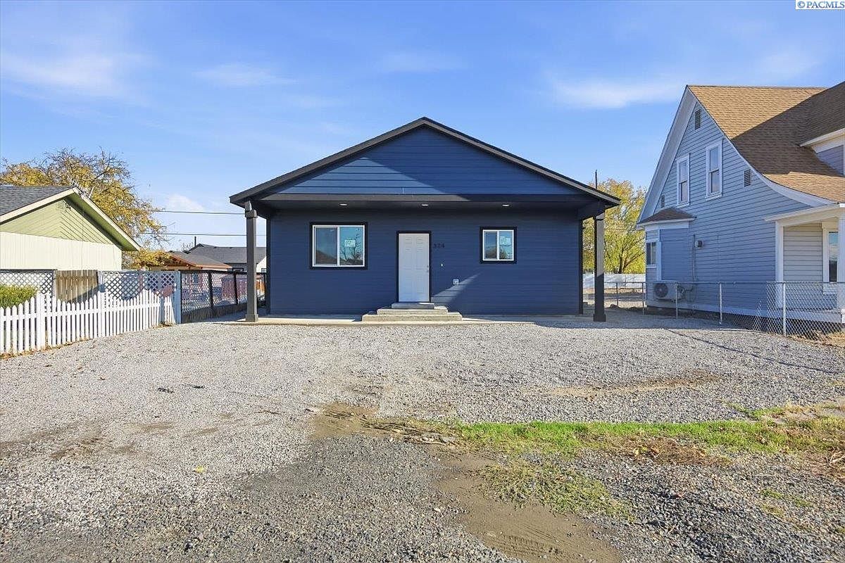 324 3rd Ave Mabton, WA 98935 - Thumbnail 2