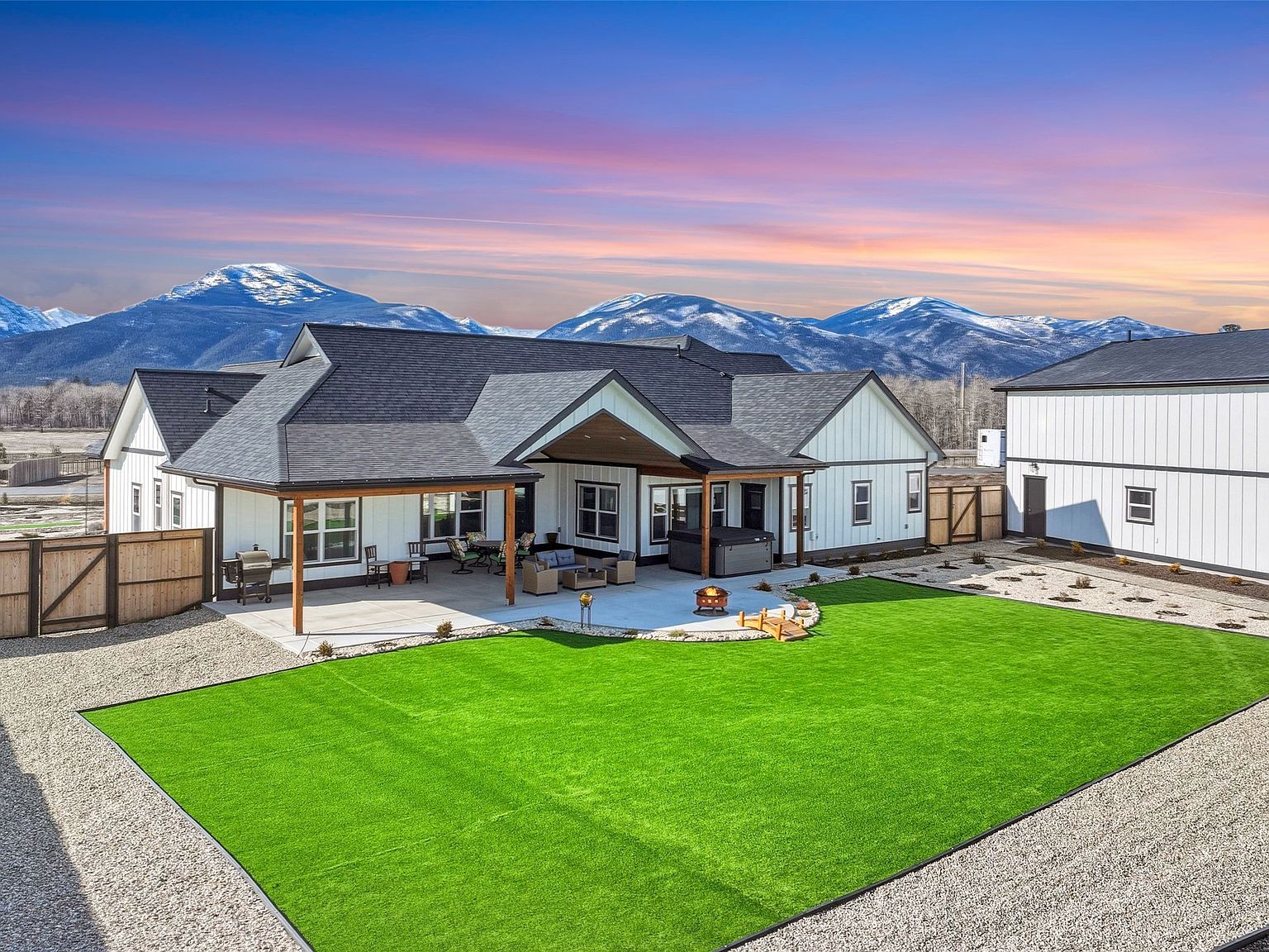 5304 Gabriels Way Stevensville, MT 59870 - Thumbnail 2