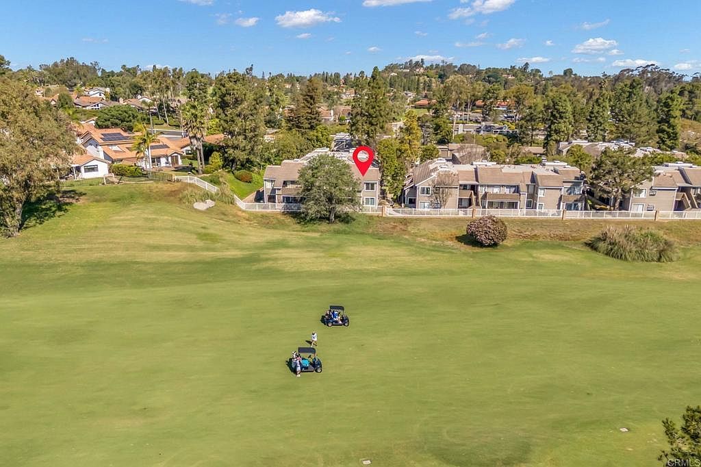 1091 Shadowridge Dr Unit 118 Vista, CA 92081 - Thumbnail 2