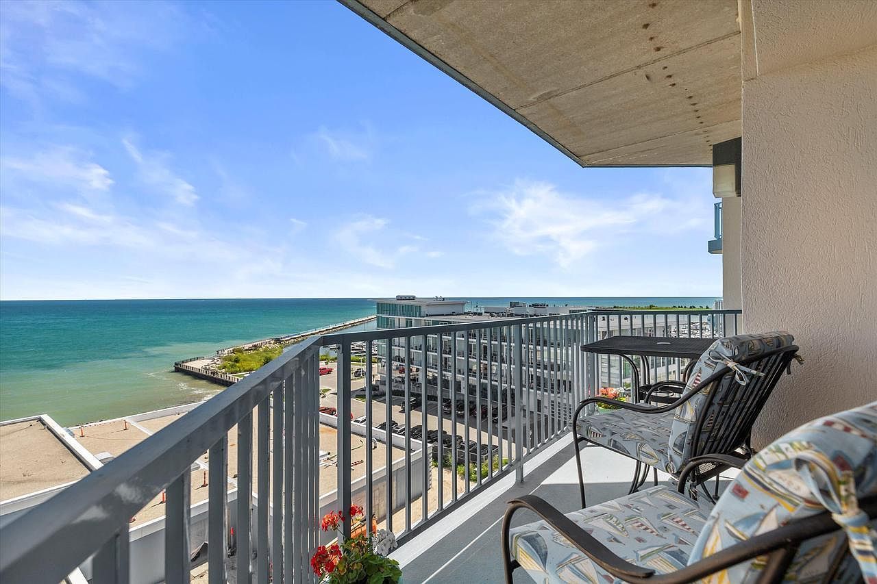 415 N Lake St Unit 602 Pt Washington, WI 53074  | Condominium