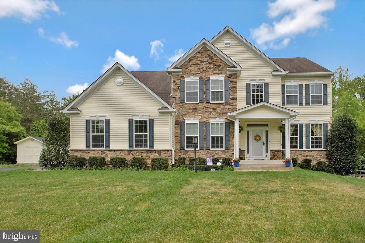 15 Burke Dr Fredericksburg, VA 22406 | Single Family