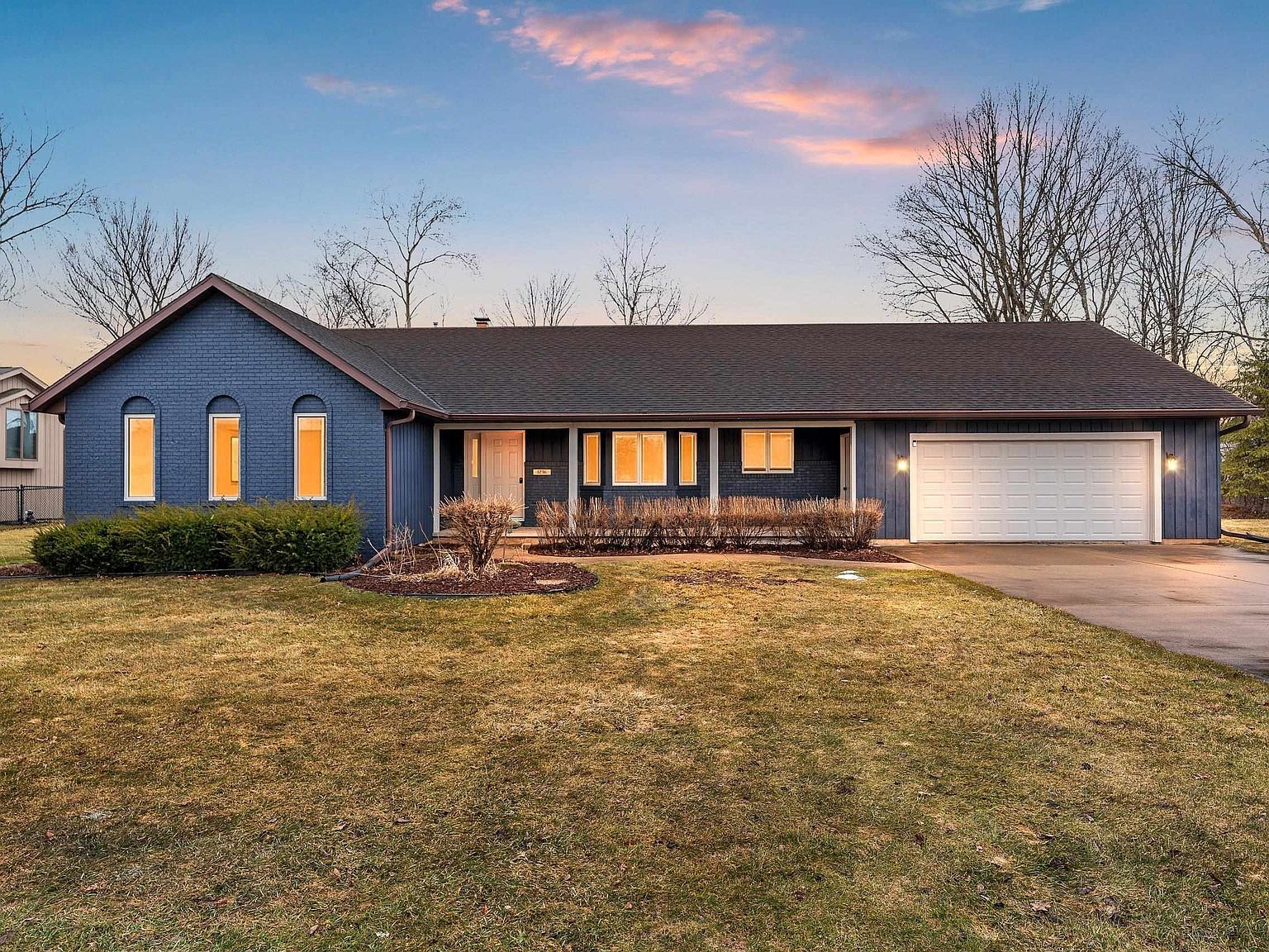 1236 Meadowview Dr Menasha, WI 54952  | Single Family