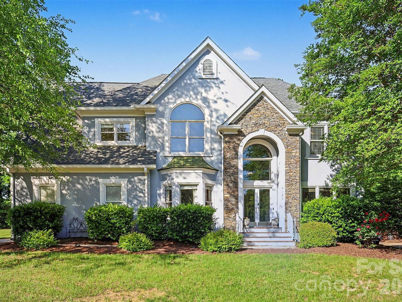 6123 Glen Manor Dr Charlotte, NC 28269  | Single Family