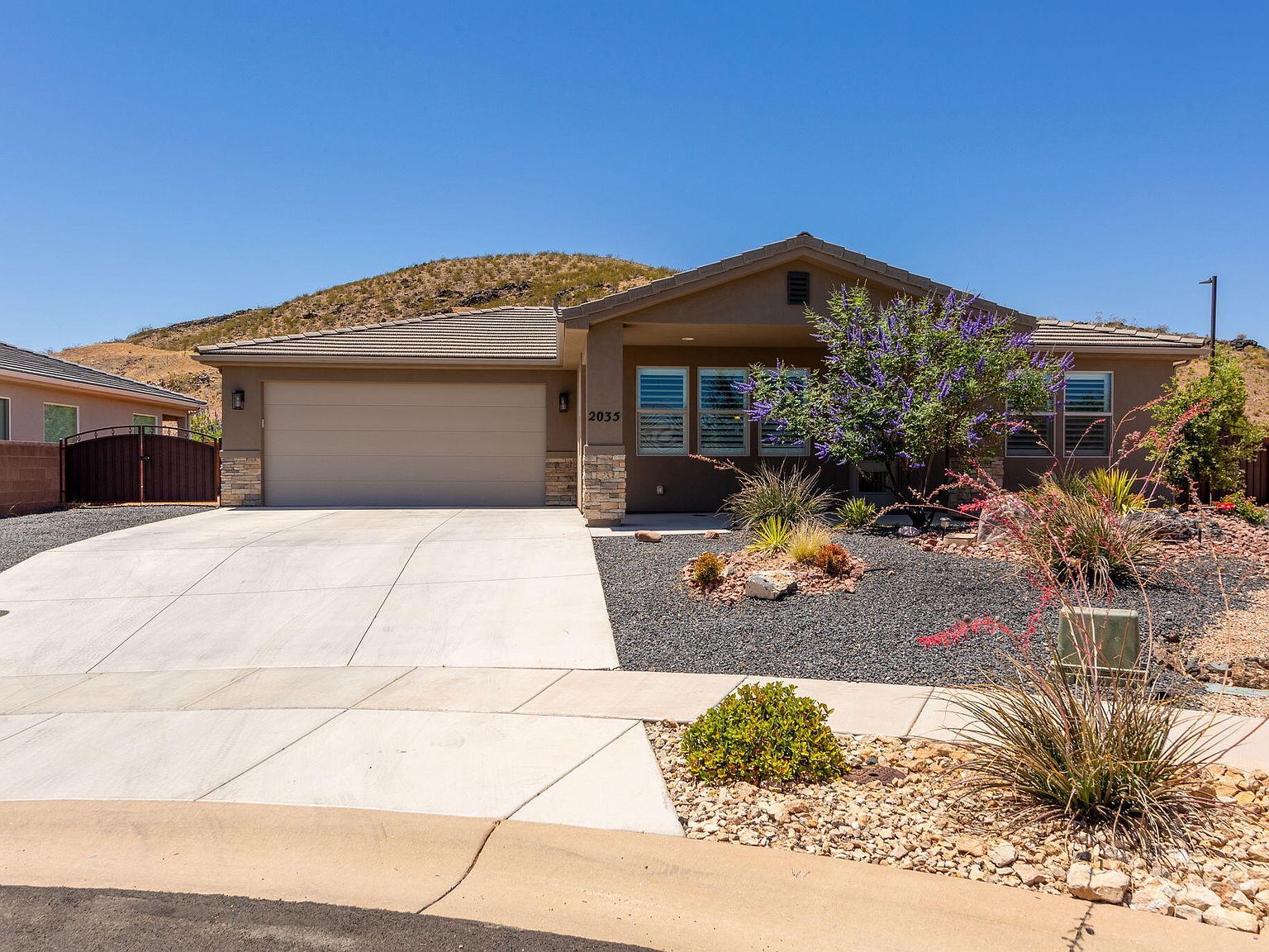 2035 W Weeping Rock Hurricane, UT 84737, 84737