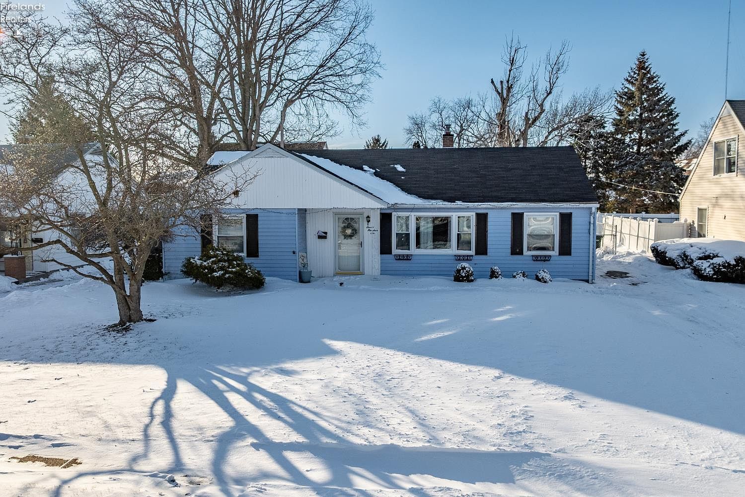 706 Taft St Pt Clinton, OH 43452 - Thumbnail 2