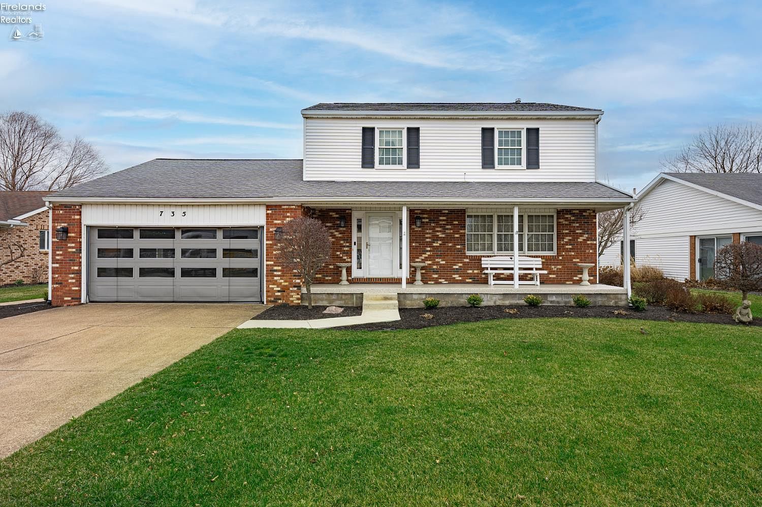 735 Grant St Port Clinton, OH 43452 - Thumbnail 2