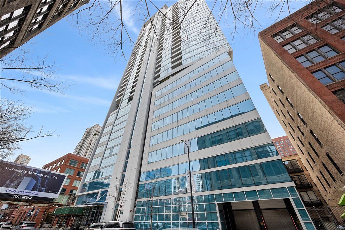 303 W Ohio St APT 1808 Chicago, IL 60610  | Condominium