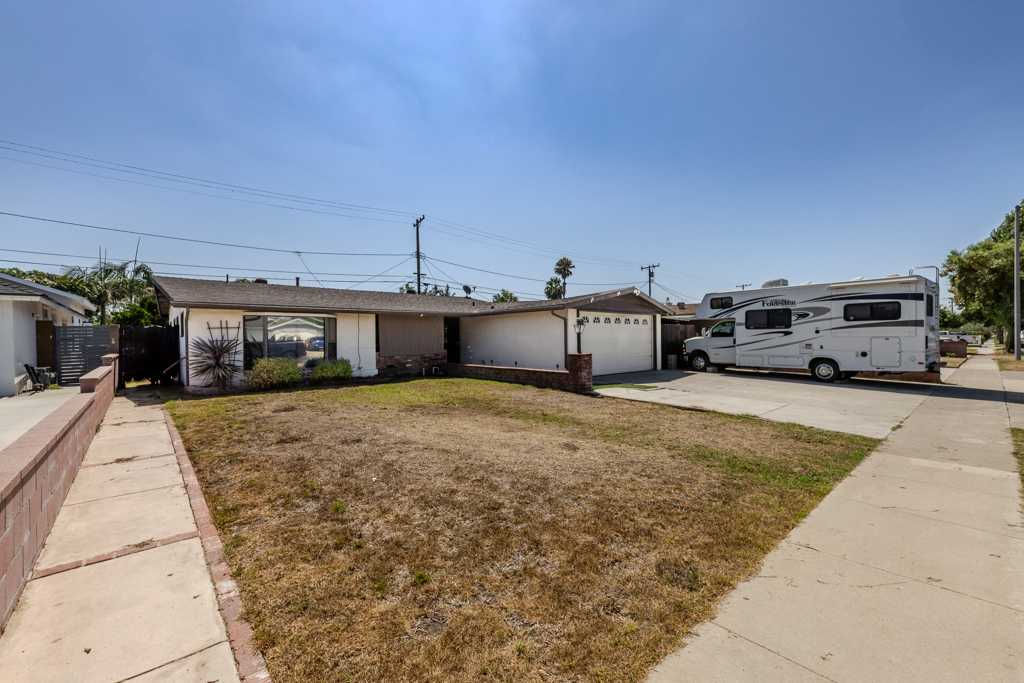 606 South Boxwood Street, Anaheim, CA, USA, 92802 - Thumbnail 2