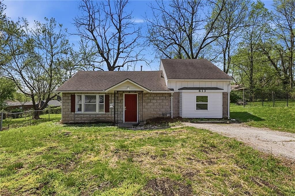 613 E Kansas Ave Independence, MO 64050  | Single Family