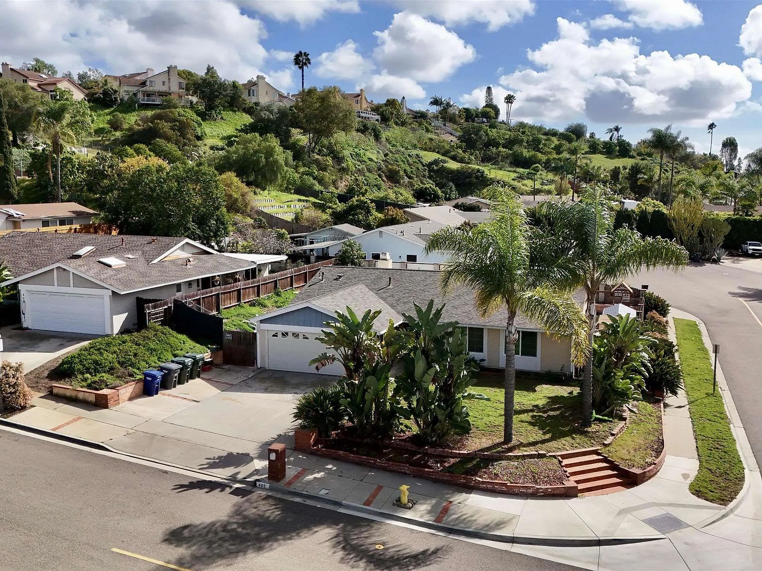 405 Joann Cir Vista, CA 92084 - Thumbnail 2