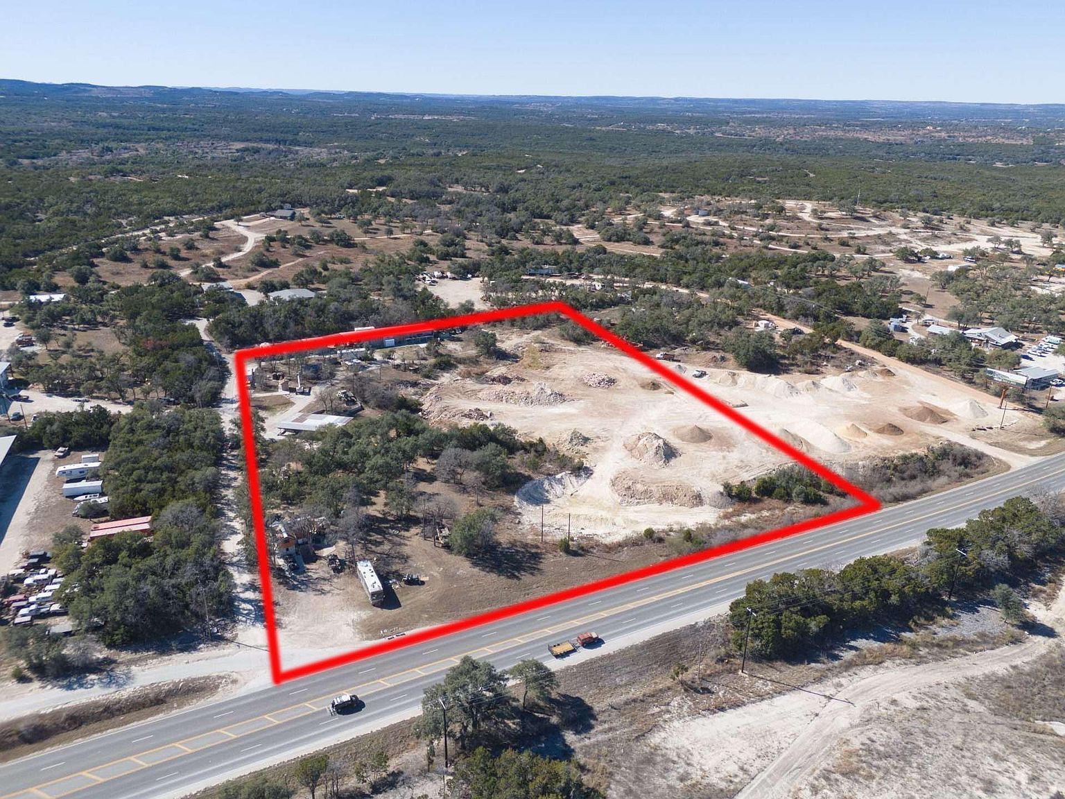 196 Southern Dr Johnson City, TX 78636 - Thumbnail 2