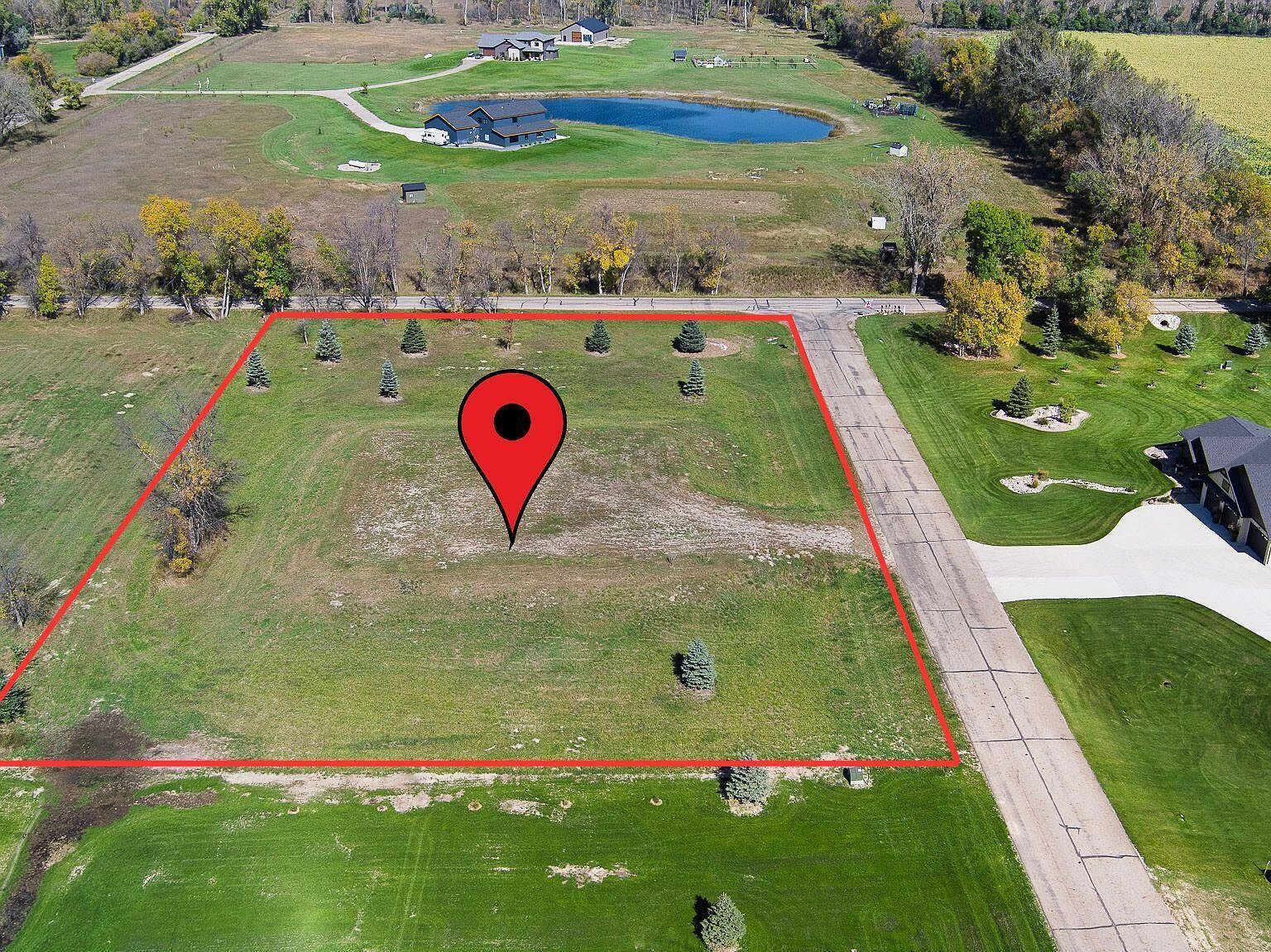 4204 Sandy River Pl Bismarck, ND 58503 - Thumbnail 2