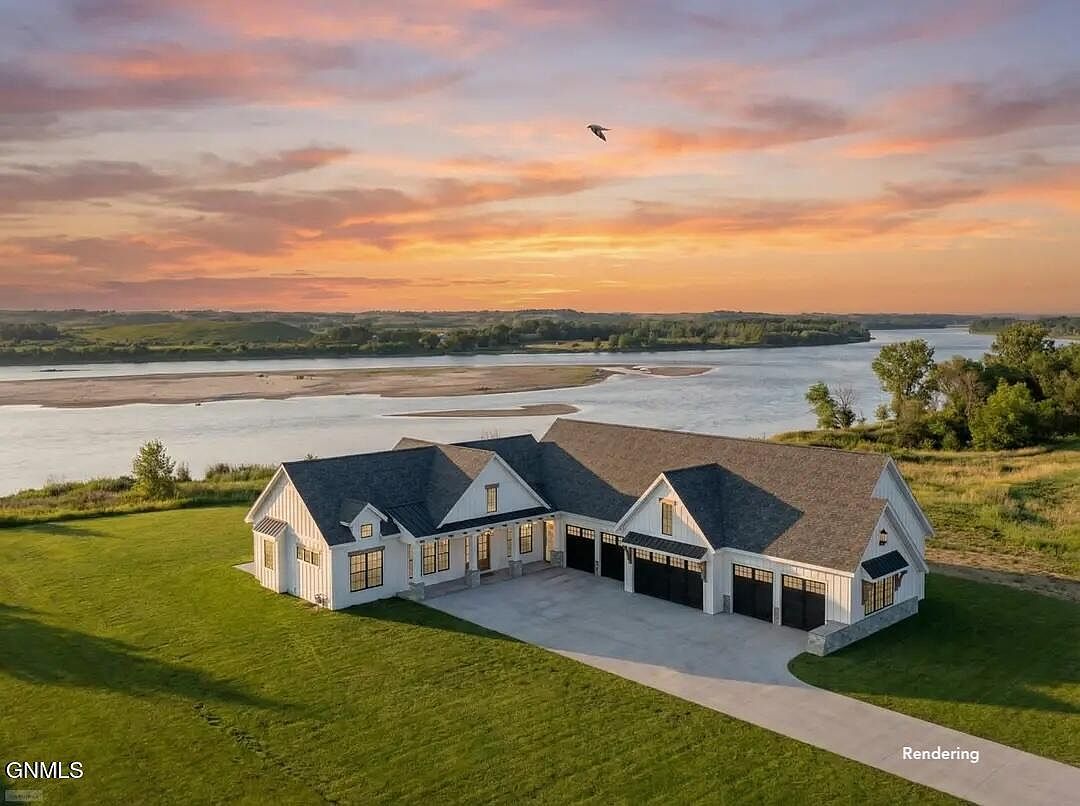 6224 Misty Waters Dr Bismarck, ND 58503 - Thumbnail 2