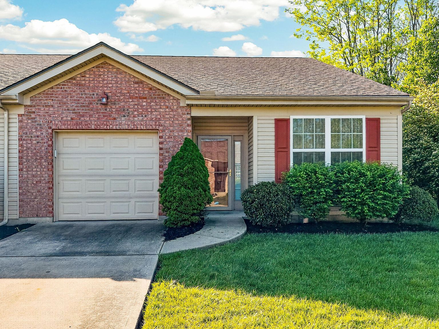 915 Shiredale Dr Florence, KY 41042  | Condominium