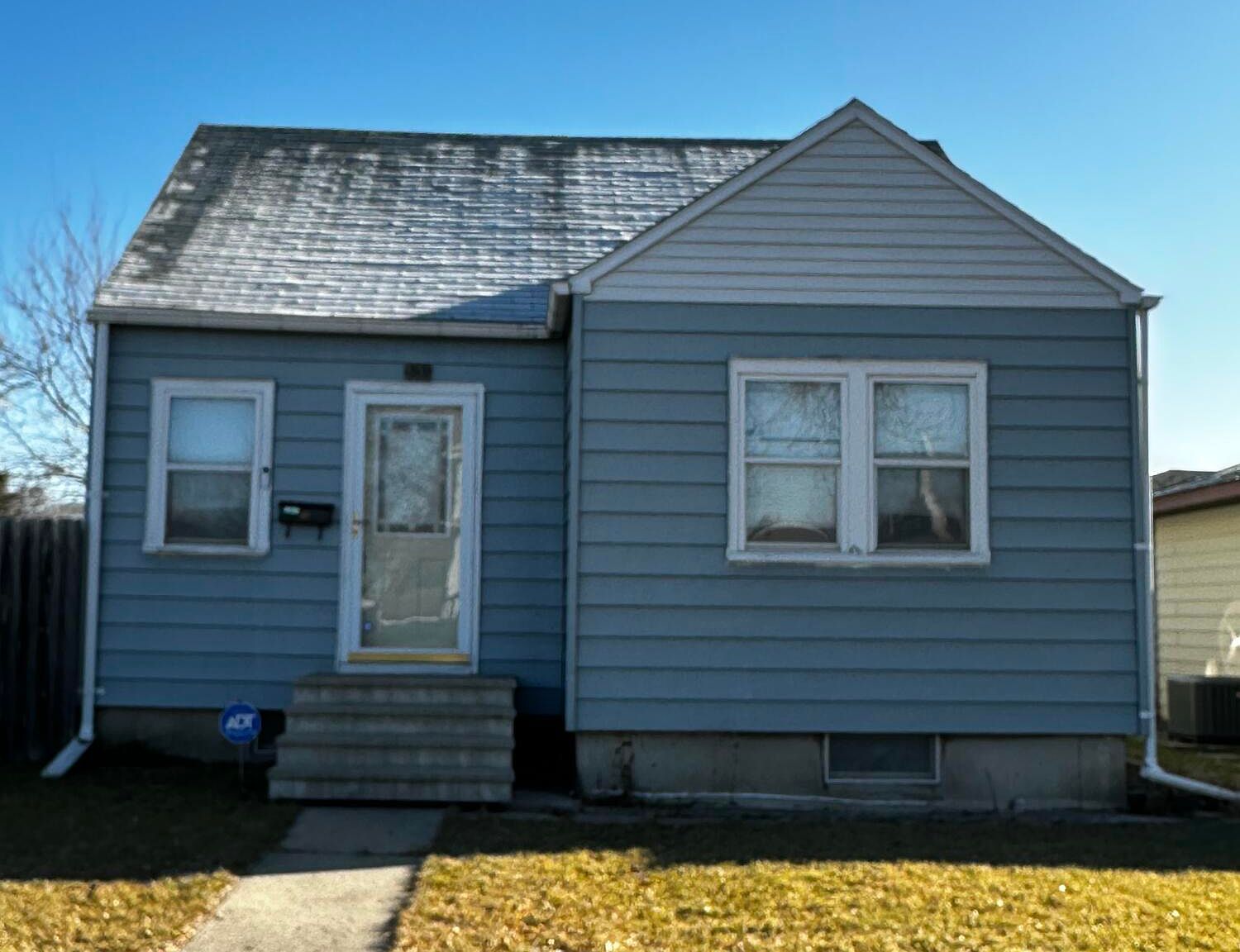 508 N 3rd St Garden City, SD 57401 - Thumbnail 2