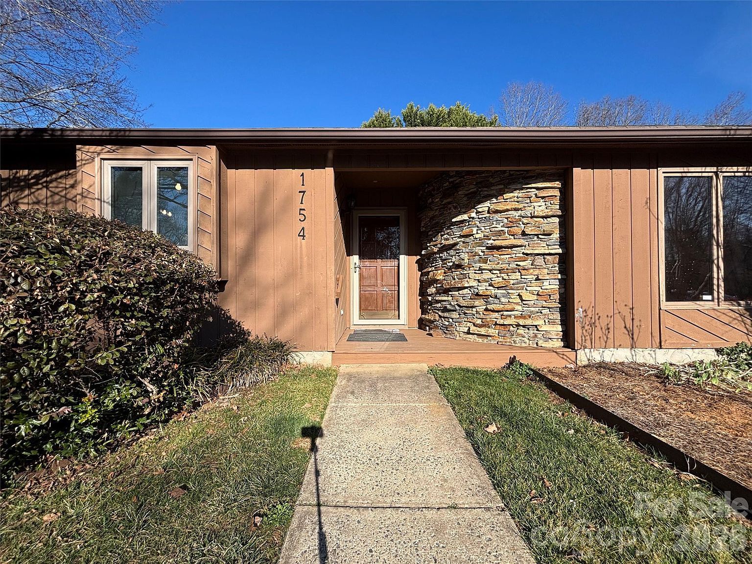 1754 12th St NE Hickory, NC 28601 - Thumbnail 2