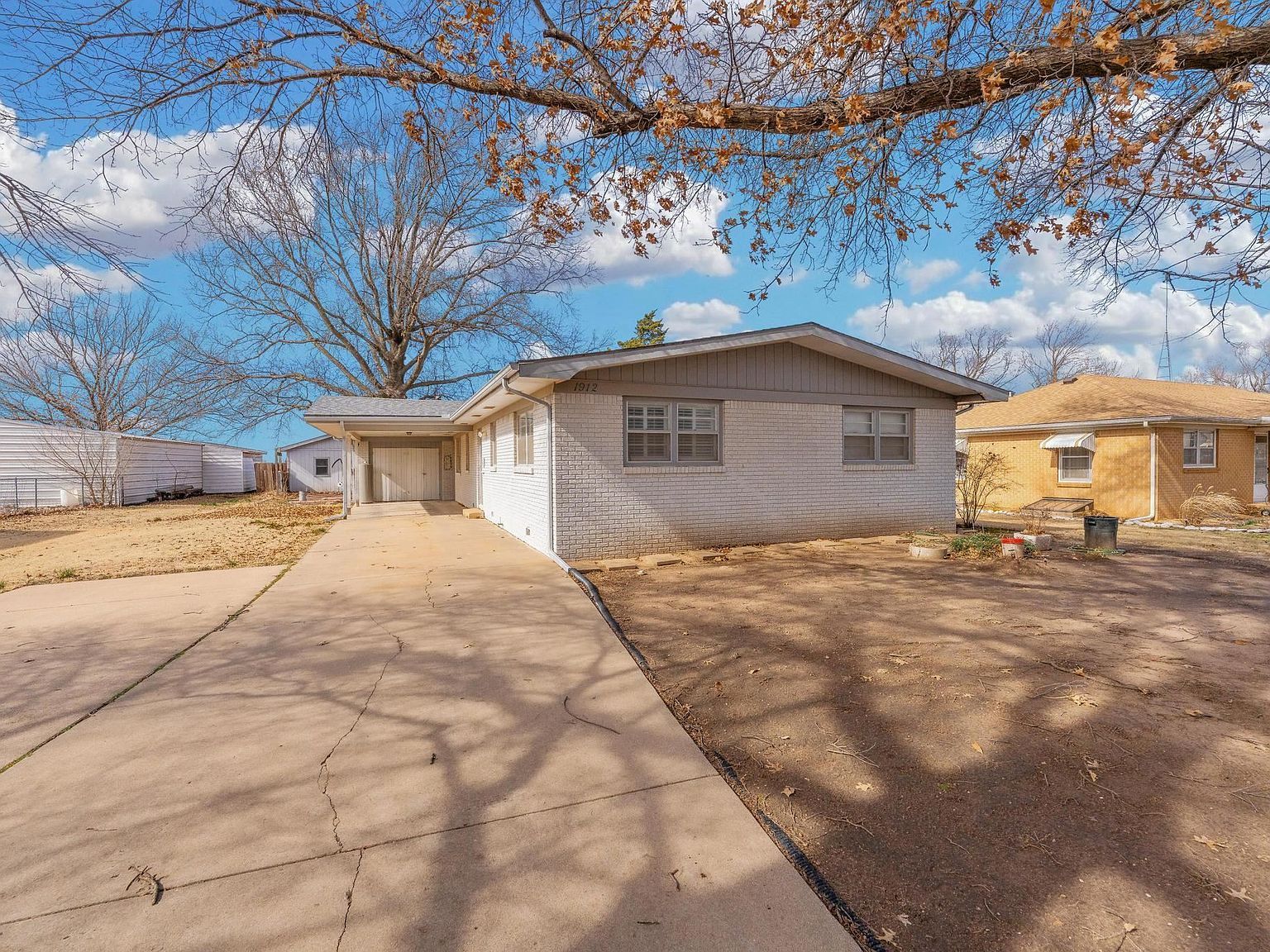 1912 Walnut St Harper, KS 67058 - Thumbnail 2