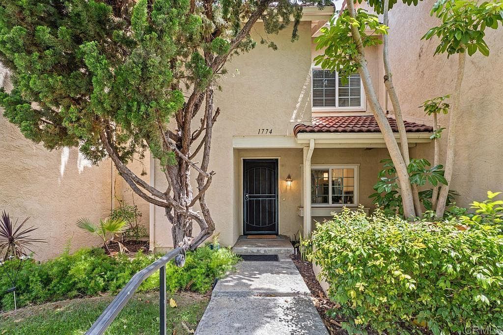 1774 Edgefield Ln Encinitas, CA 92024  | Condominium