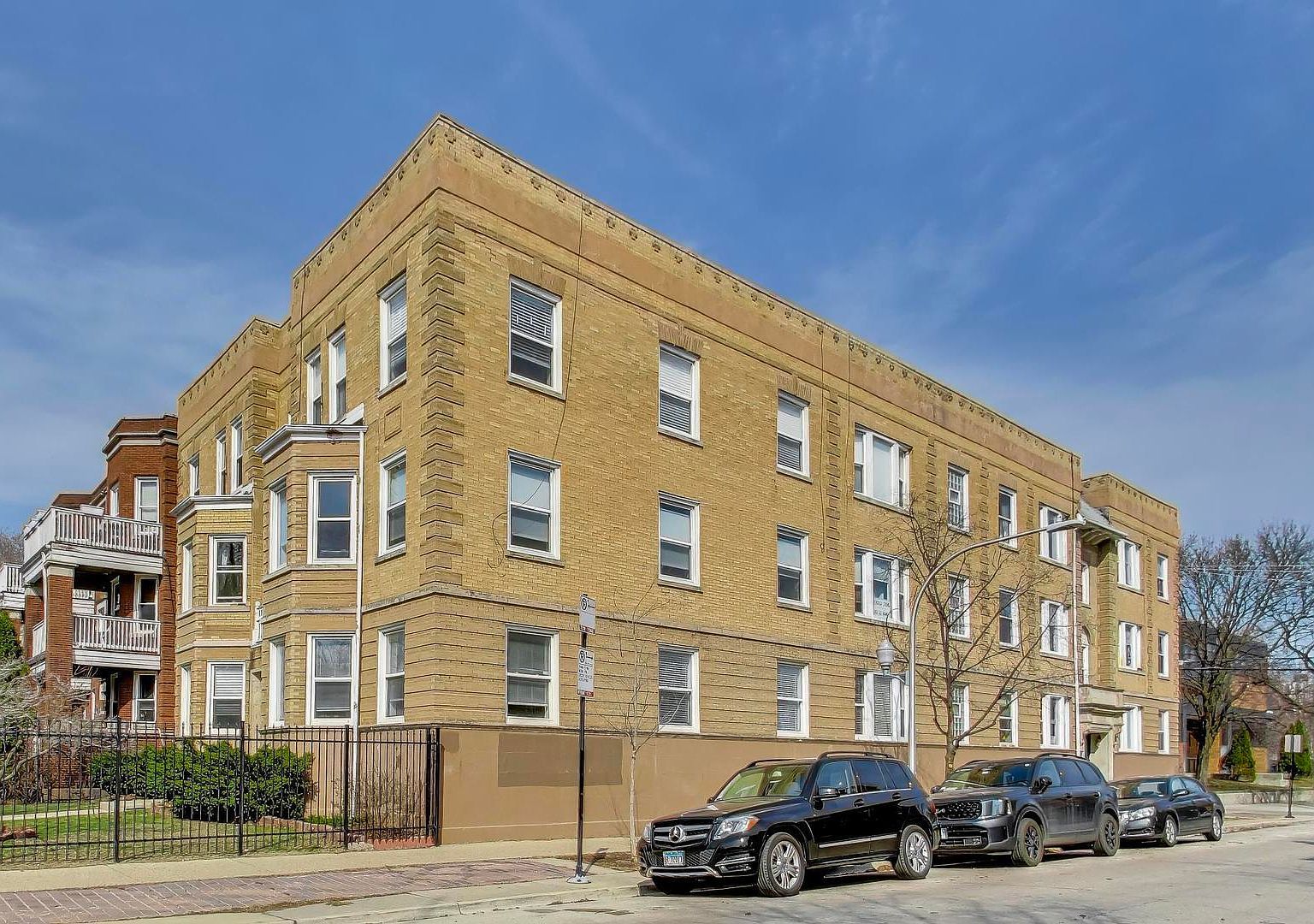 1228 W Sunnyside Ave #3W Chicago, IL 60640 - Thumbnail 2