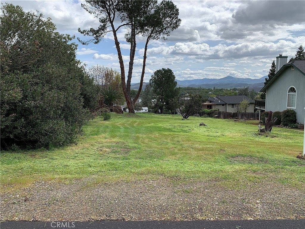 18475 Kentwood Pl Hidden Valley Lake, CA 95467 - Thumbnail 2