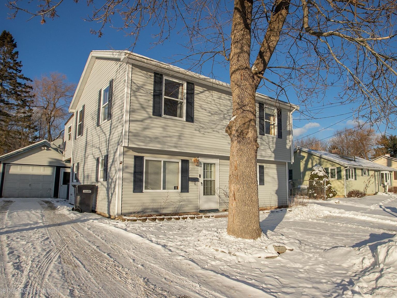 169 Thornton Rd Bangor, ME 04401 - Thumbnail 2