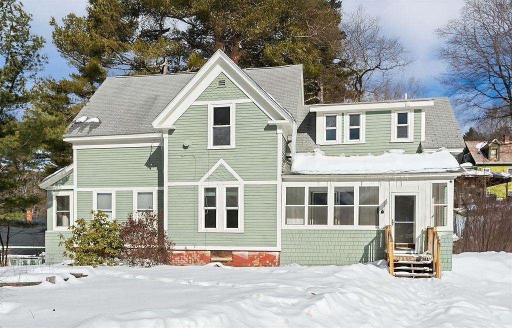 30 Cottage St Orange, MA 01364 - Thumbnail 2