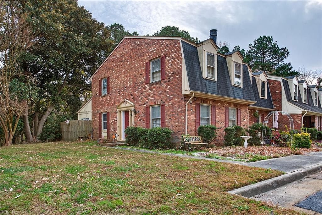 373 Circuit Ln UNIT A Newport News, VA 23608 - Thumbnail 2