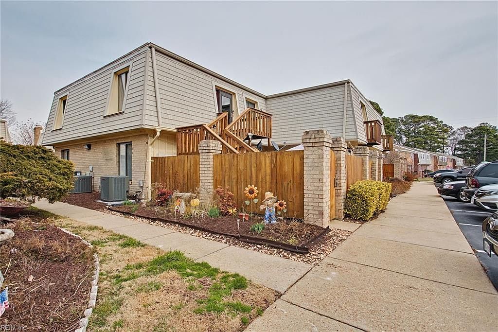 1010 Angler Ln Virginia Beach, VA 23451 - Thumbnail 2