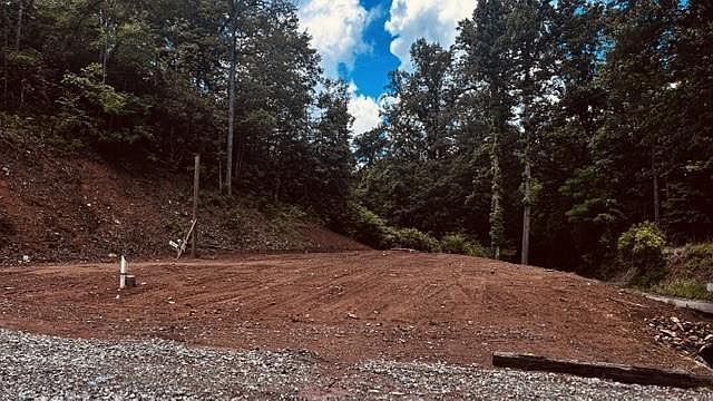 90 Cline Branch Rd Bryson City, NC 28713, 28713