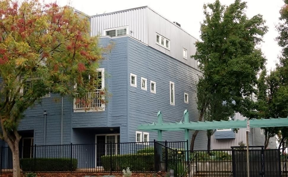 423 Harriet Ln West Sacramento, CA 95605 - Thumbnail 2