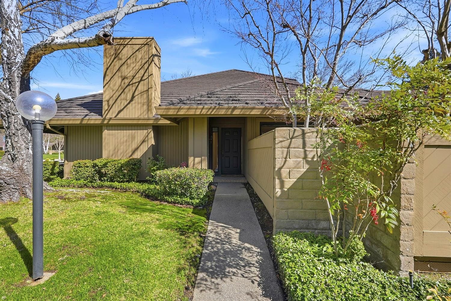 11316 Gold Country Blvd Gold River, CA 95670 - Thumbnail 2