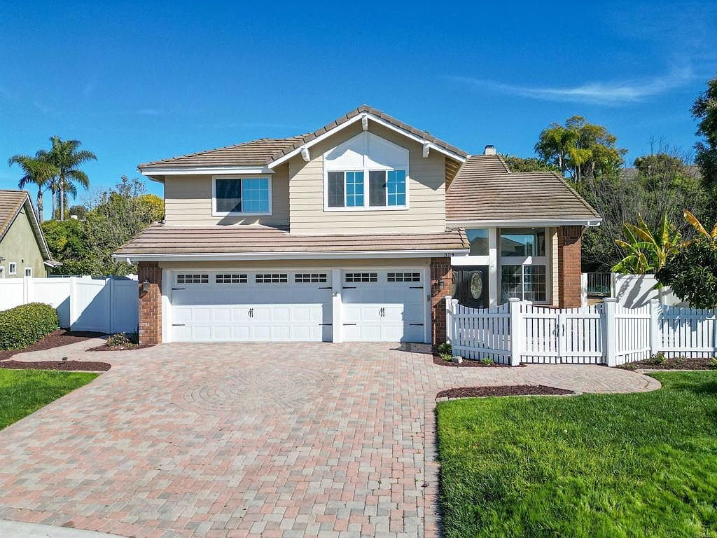 354 Lustrosos St Oceanside, CA 92057 - Thumbnail 2