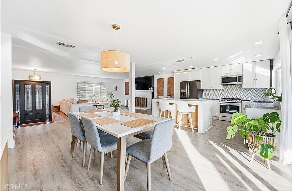 511 Sturgeon Dr Costa Mesa, CA 92626 - Thumbnail 2